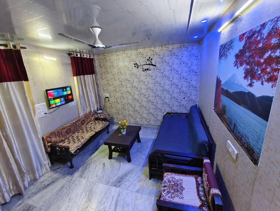 Peaceful Stay 1 Bhk Appartment New Delhi Exterior photo